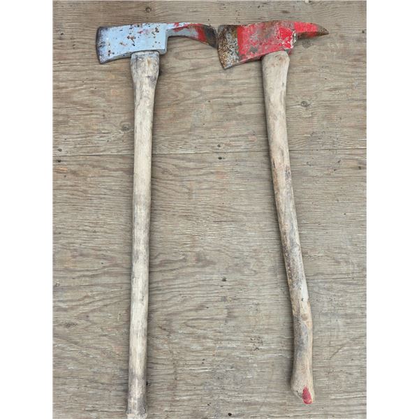 2 fire axes