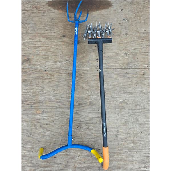 2 garden tools