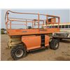 Image 3 : 2004 JLG 3394RT scissor lift SER: 0200120194 *WILL CALL ON HIGH BID* *AS-IS, SEE DESCRIPTION*
