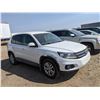 Image 3 : 2014 Volkwagen Tiguan 2.0 TSI AWD VIN: WVGJV3AX2EW561660