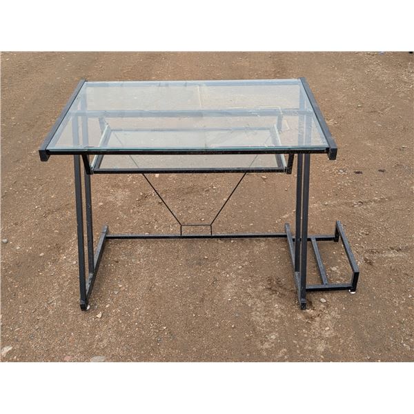 Glass Desk w/ Pull out Small desk 30.5"Hx35.5"Lx24"W (good Condition)
