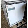 Image 1 : Propane Fridge 21x28x19.5 - Untested