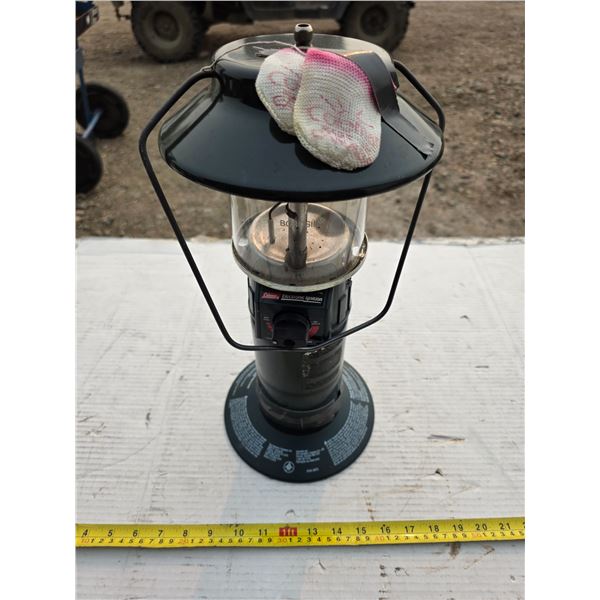 Coleman propane lantern- works