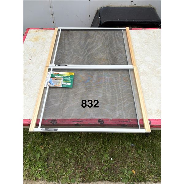 Adjustable window screens