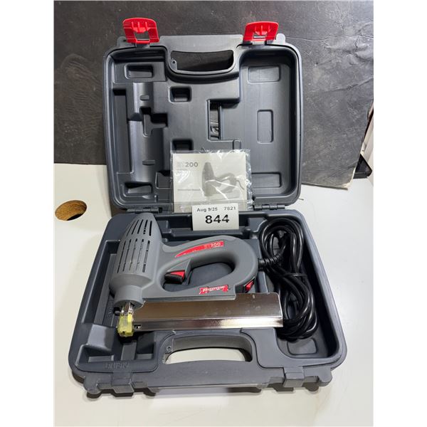 Arrow ET 200 nail gun