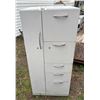 Image 1 : Filing cabinet