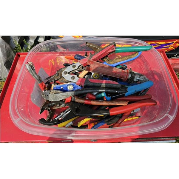 Approx 30 Pliers,Tin Snips, Needle Nose
