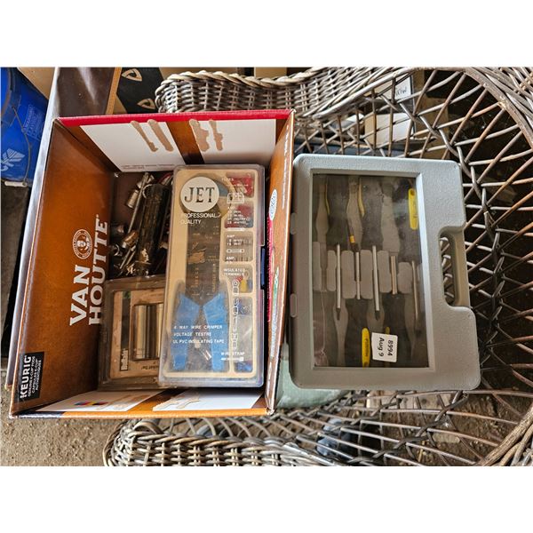 Box of Wrenches/Wire Cutter Set/Screwdriver Set/Sockets