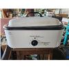 Image 1 : Hamilton Beach 18 Quart Roaster Oven- Untested
