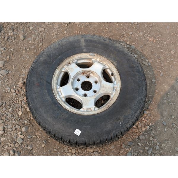 265/75/16" Tire om 6 Bolt Chev Rim