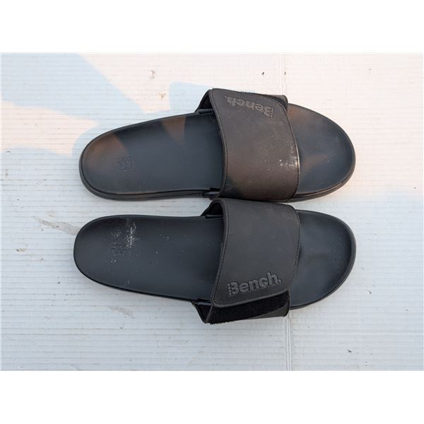 Bench Slip On Sandals SZ 13