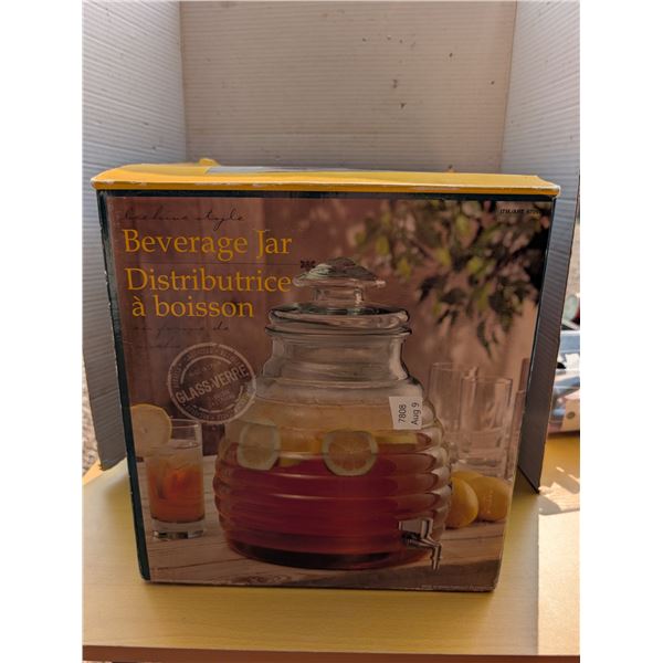Beverage Jar w/ Tap -New in Box (Great Condition)