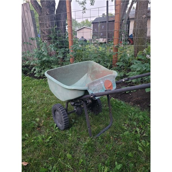 Push seeder with adustable dial