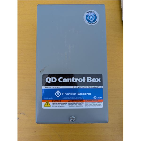 QD Control box Model2801954915 (Excellent/Great Condition) w/ Original box