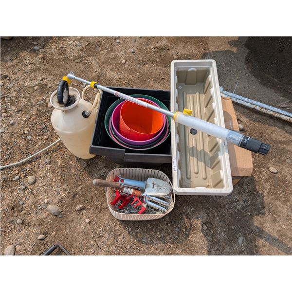 Lot of Garden tools, Garden Planters/Boxes, an plastic Pots, and etc. (all good condition)