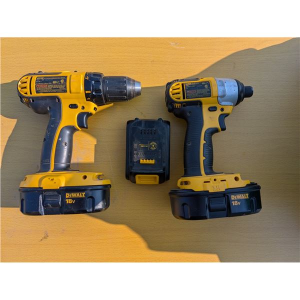 Cordless Drill Driver 1/2" (12.7mm) and (1) Cordless Impact Driver 1/4" (6mm) w/ Battery