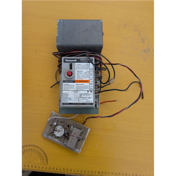 Honeywell R818464033 Protectorelay Oil Burner Control (not tested)