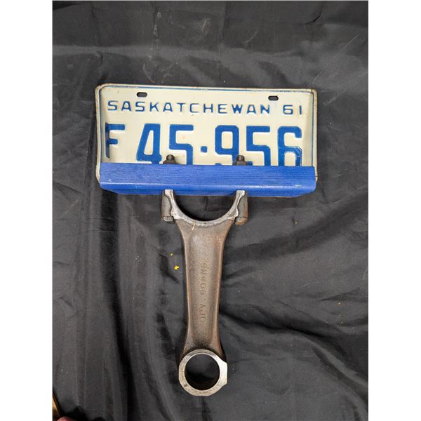 Vintage 1961 F45-956 Sask Plate Wall Dust Pan Design 15"x11.5"