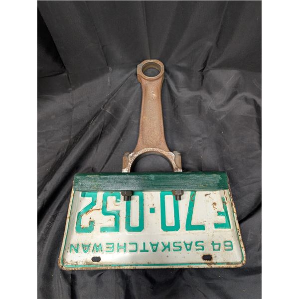 Vintage 1964 F70-052 Sask Plate Wall Dust Pan Design 15"x11.5"