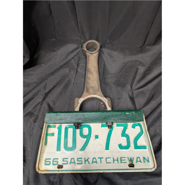 Vintage 1966 F109-732 Sask Plate Wall Dust Pan Design 15"x11.5"