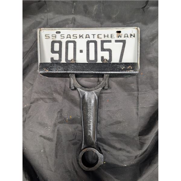 Vintage 1959 90-057 Sask Plate Wall Dust Pan Design 15"x11.5"