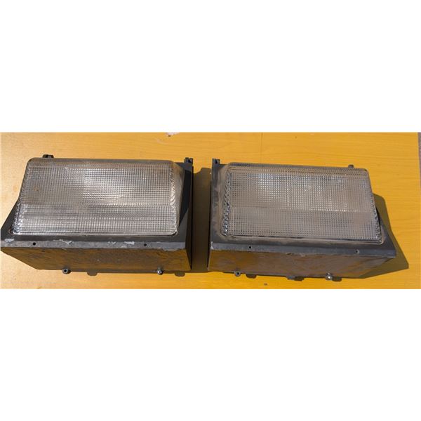 (2) Vintage Electric Wall Mount Lights 12.5"x7"x9" 1999