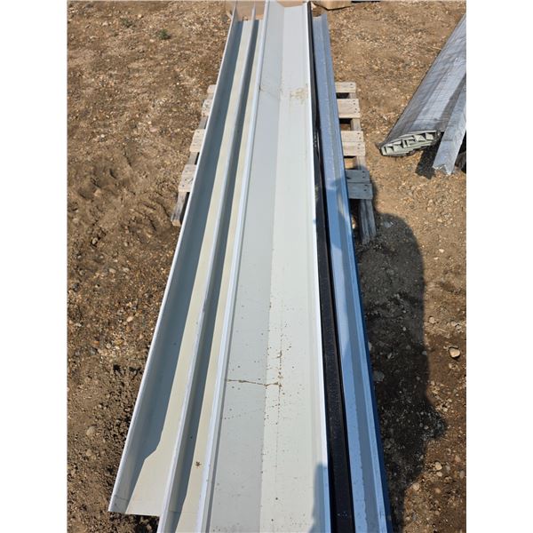 Assorted flashing colors vary- approx 20 pieces- roughly 10FT long