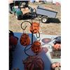 Image 4 : Large collection of Halloween decorations