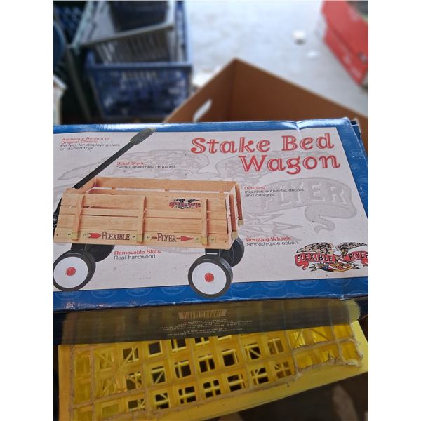 Toy Bear Wagon new in the box