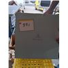 Image 4 : Party lite table display