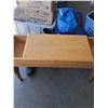 Image 3 : Weaving Bench