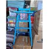 Image 1 : Doll Chair