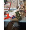 Image 14 : Misc Bag of Decor