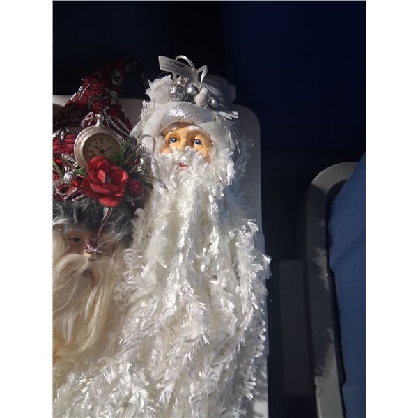 Decrotive Santa Xmas tree Ornament's