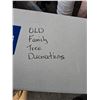 Image 14 : Over 60 Old Family tree Decorations