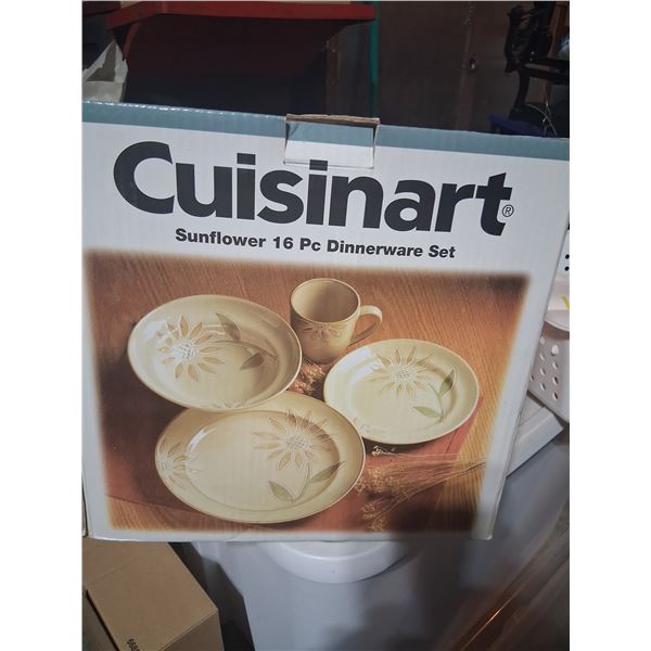 Sunflower 16pc Dinnerware Set Cuisinart