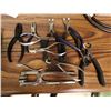 Image 2 : Multiple Forceps, ErgoPro 21/401 Optical Pliers, etc