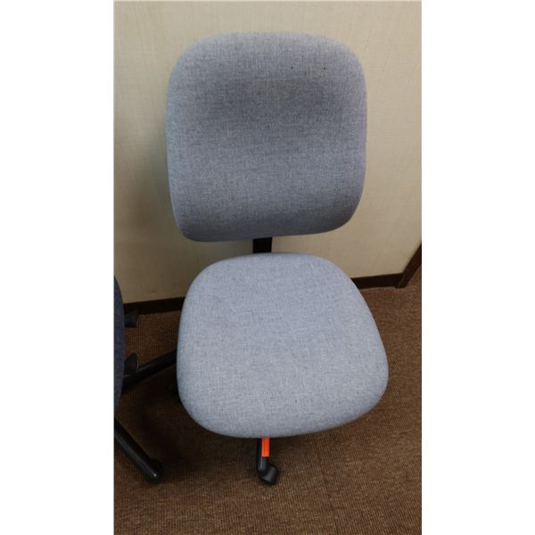 Office Chair w/ Upholstered Seat & Back on Wheels 17" x 18" x 35"H