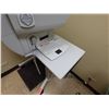 Image 8 : Humphrey 750i Visual Field Analyzer on Stand