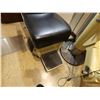 Image 4 : American Optical 14200 Ophthalmic Exam Chair