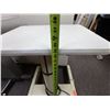 Image 8 : Humphrey Instruments Single Power Table on Wheels 24" x 18" x 34"H