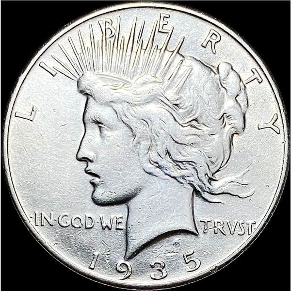 1935 Silver Peace Dollar CLOSELY UNCIRCULATED