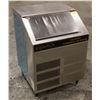 Image 2 : CORNELIUS 200 SERIES COMMERCIAL ICE MAKER