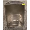 Image 1 : 20.5" X 31" X 12" STAINLESS STEEL WASH TUB
