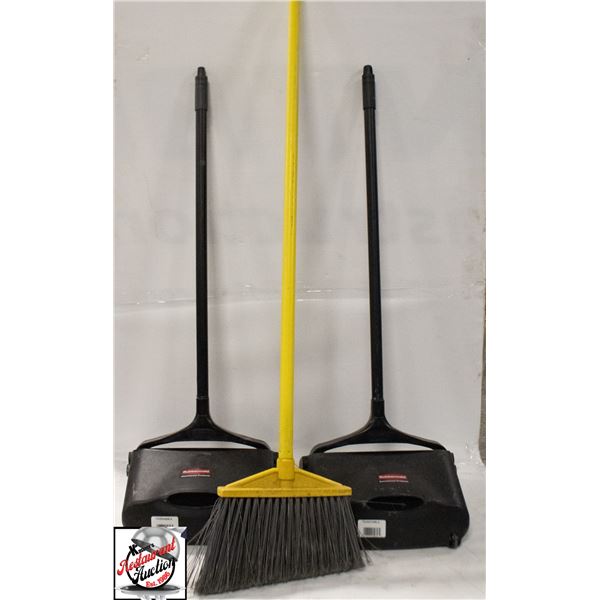 BAILIFF SEIZURE: BROOM WITH 2 DUST PANS
