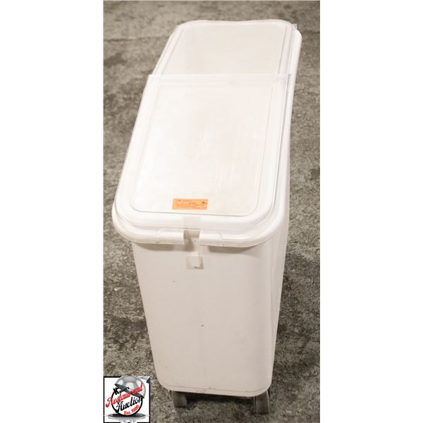 BAILIFF SEIZURE: CAMBRO 102L DRY INGREDIENT BIN