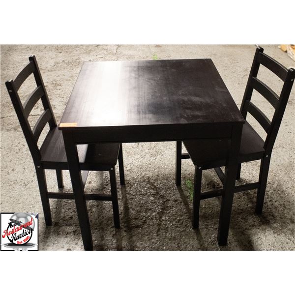BAILIFF SEIZURE: 29" X 29" X X 29" WOOD TABLE W/