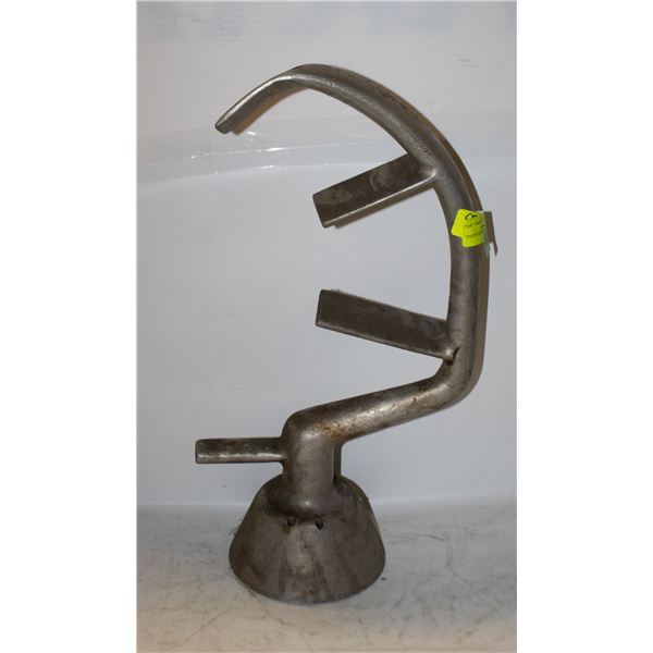 UNKOWN MIXER ATTACHMENT