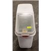 Image 1 : 120 L RUBBER MAID DRY INGREDIENT BIN ON CASTORS