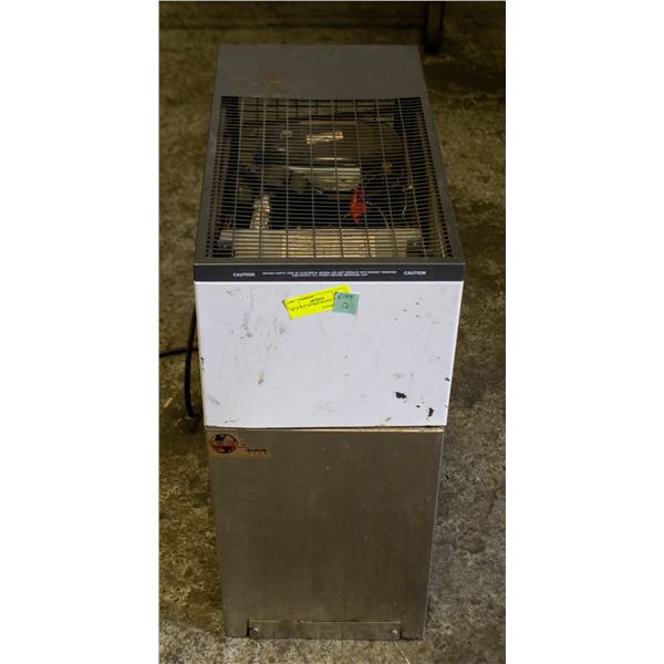 20" X 10.5" 24" HOT WATER TANK